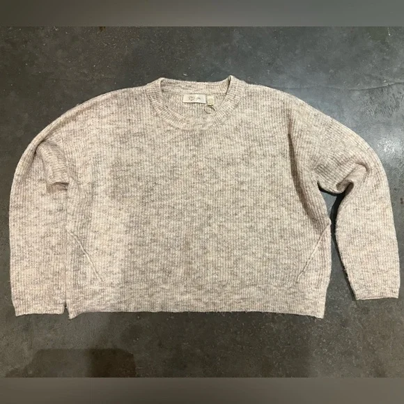 RD Style Women’s Beige Sweater - Picture 1 of 3